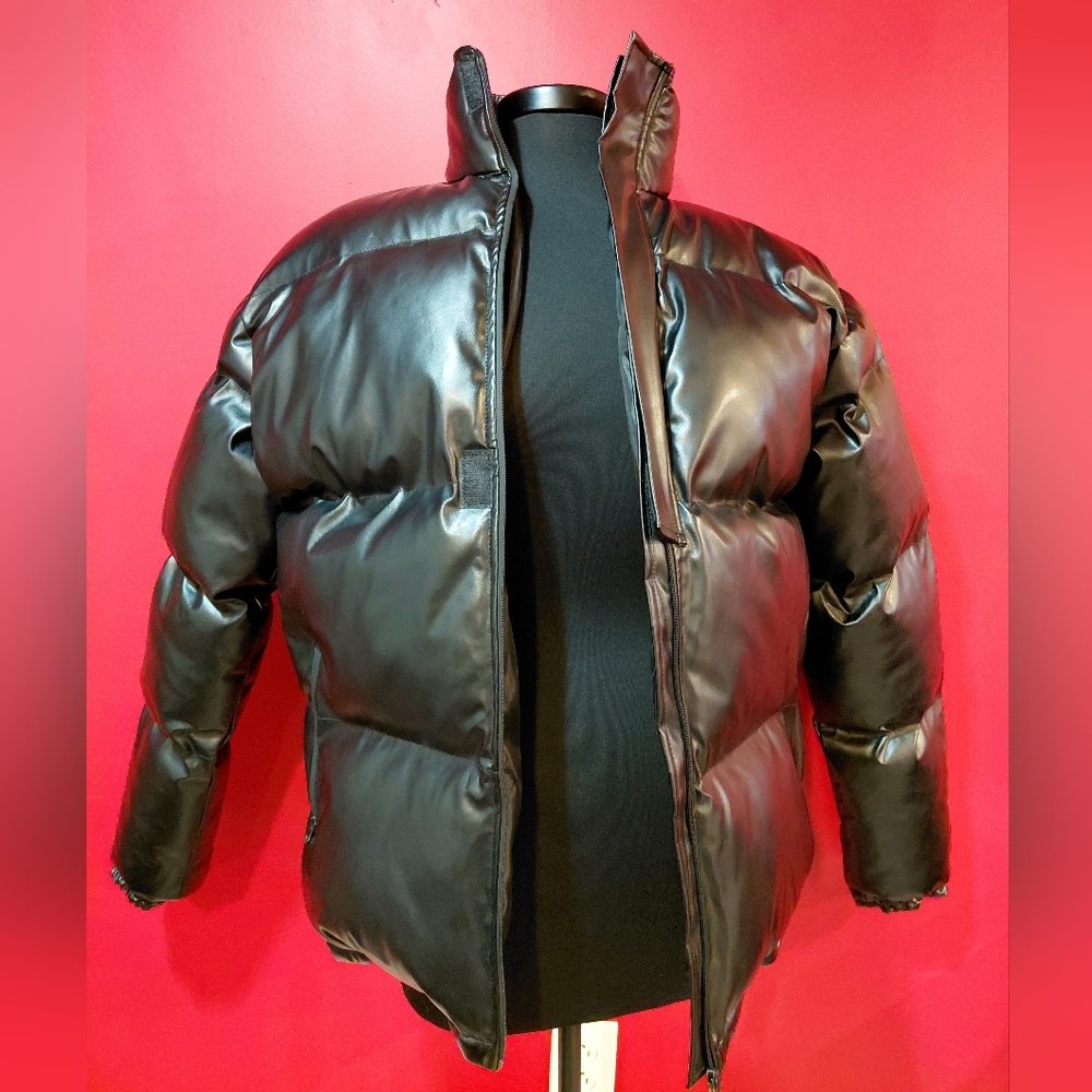 Sole Et. Al Faux Leather Unisex Puffer/Ski Jacket Black Size Lg.